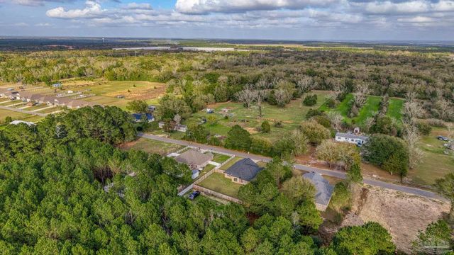 4661 Carl Booker Rd, Milton, FL 32583