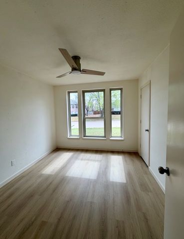 3308 Meadowview Drive, Corinth, TX 76210