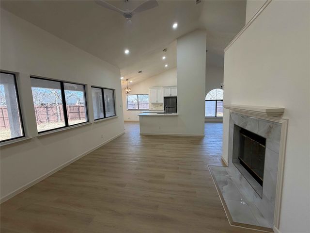 3308 Meadowview Drive, Corinth, TX 76210