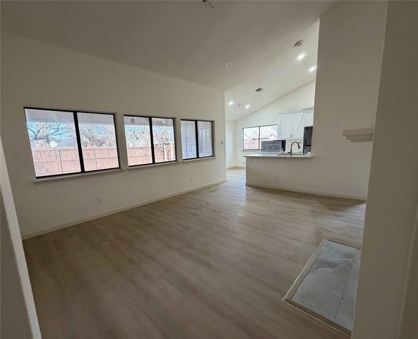 3308 Meadowview Drive, Corinth, TX 76210