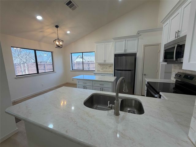 3308 Meadowview Drive, Corinth, TX 76210