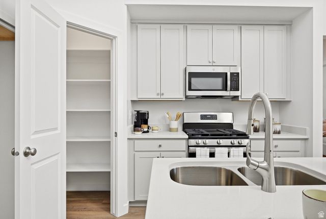 3062 W RUNWAY DR, Cedar City, UT 84720