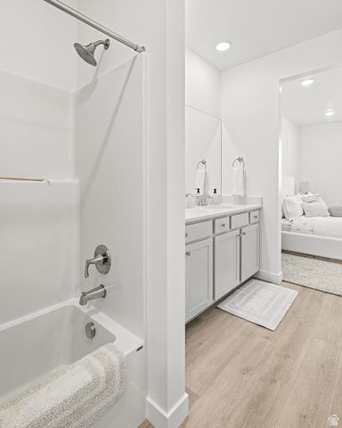 3062 W RUNWAY DR, Cedar City, UT 84720