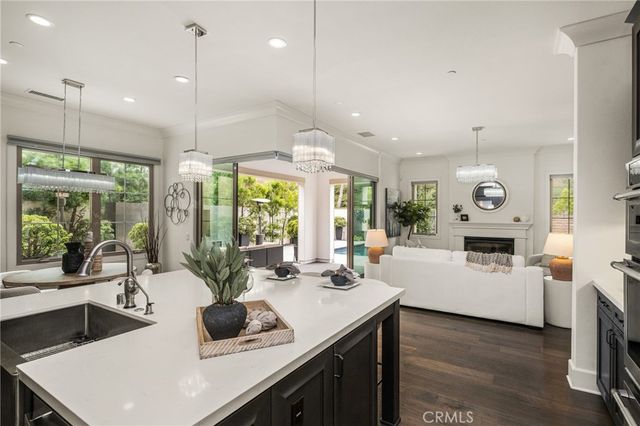 58 Riverboat, Irvine, CA 92602