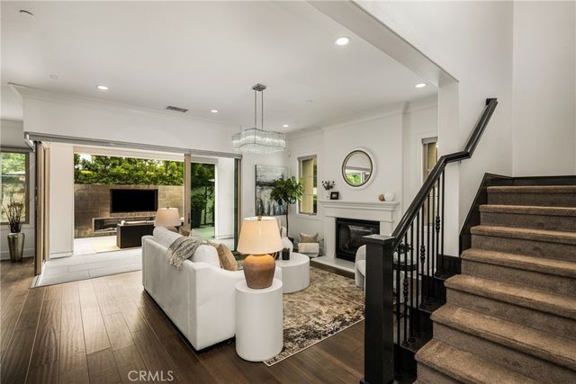 58 Riverboat, Irvine, CA 92602