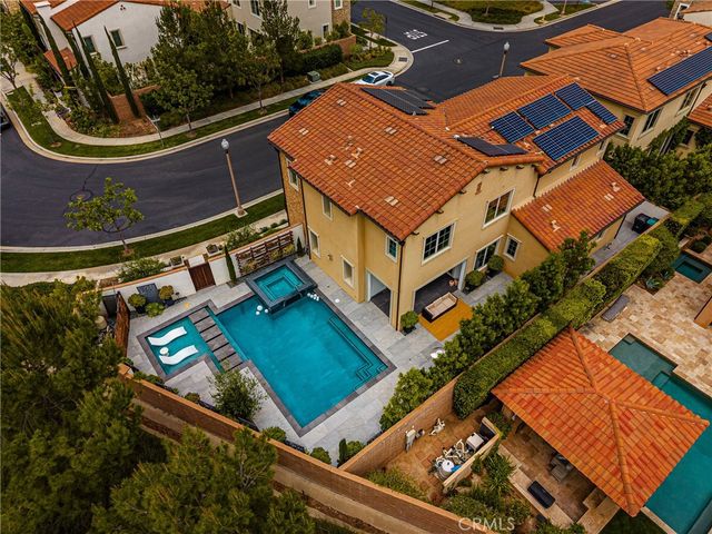 58 Riverboat, Irvine, CA 92602