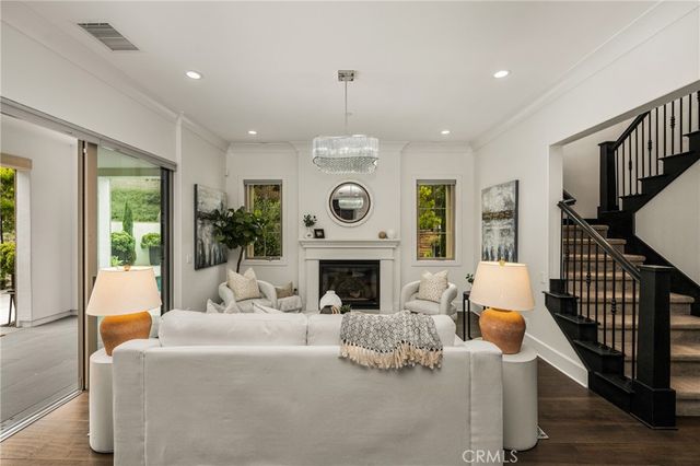 58 Riverboat, Irvine, CA 92602