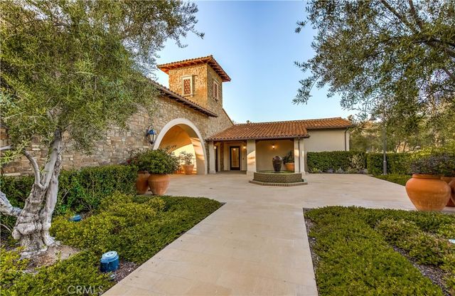 58 Riverboat, Irvine, CA 92602