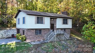 7 Windy Hollow Road, Asheville, NC 28806