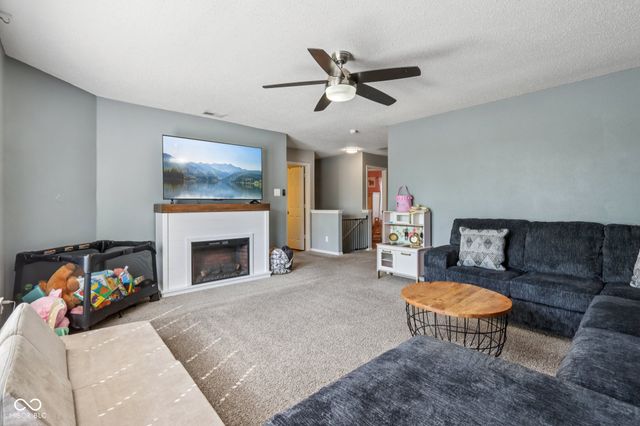 7647 Mansfield Way, Ingalls, IN 46048