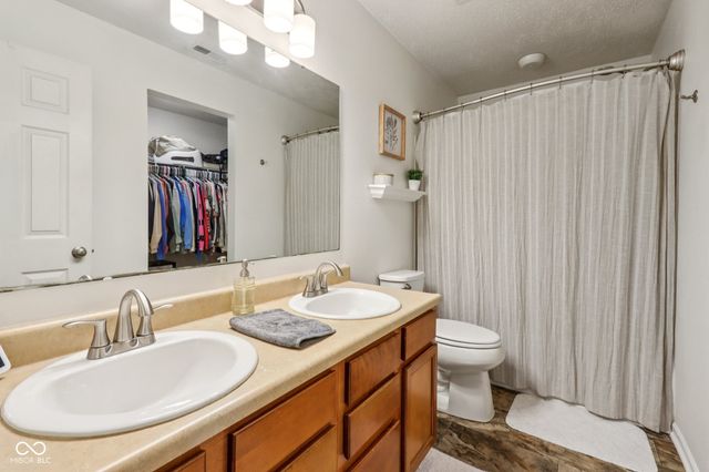 7647 Mansfield Way, Ingalls, IN 46048