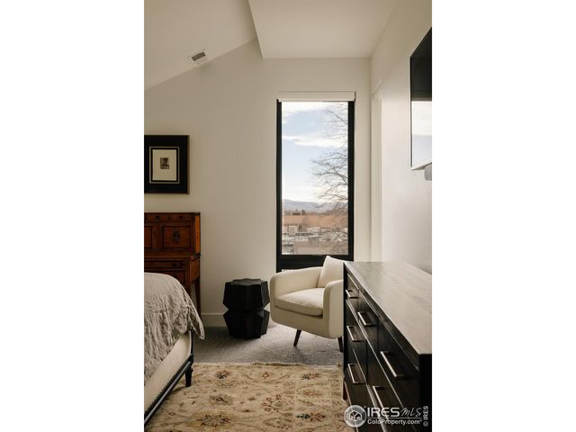 594 Saint Paul St, Denver, CO 80206