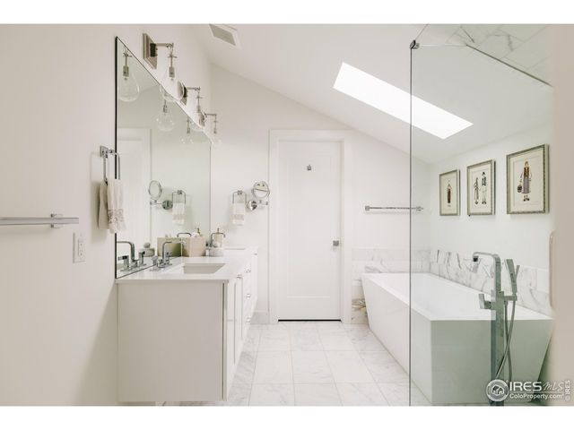 594 Saint Paul St, Denver, CO 80206