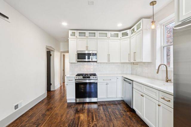 1910 Harvey Avenue, Berwyn, IL 60402