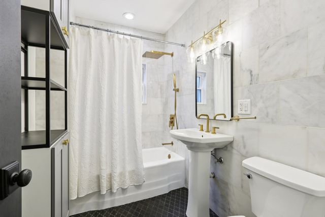 1910 Harvey Avenue, Berwyn, IL 60402