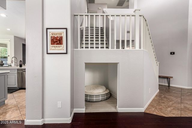 6409 W LUCIA Drive, Phoenix, AZ 85083