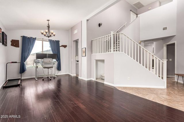 6409 W LUCIA Drive, Phoenix, AZ 85083