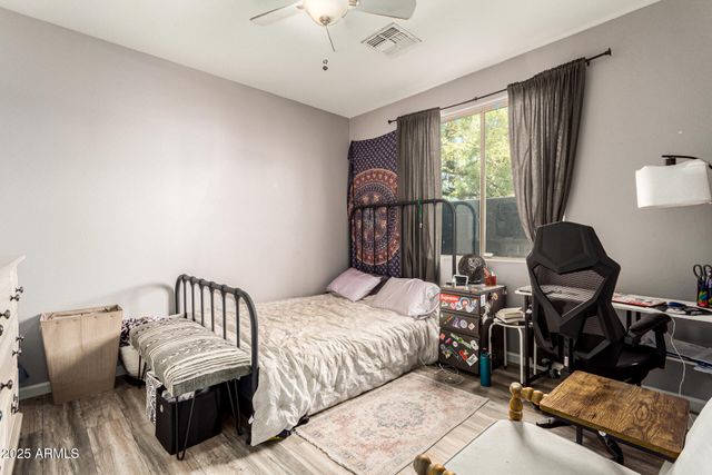 6409 W LUCIA Drive, Phoenix, AZ 85083