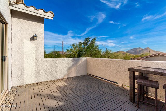 6409 W LUCIA Drive, Phoenix, AZ 85083