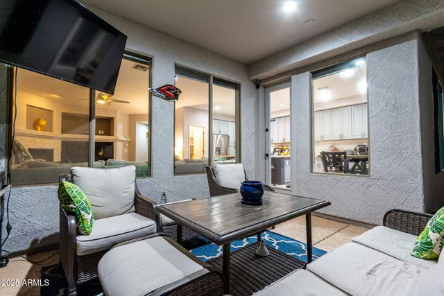 6409 W LUCIA Drive, Phoenix, AZ 85083