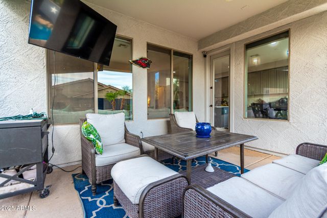 6409 W LUCIA Drive, Phoenix, AZ 85083