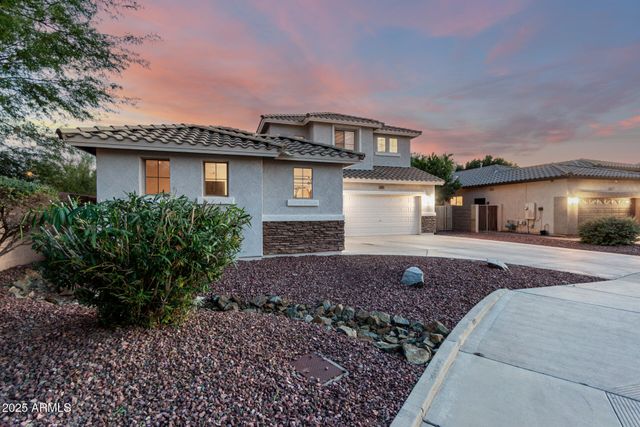 6409 W LUCIA Drive, Phoenix, AZ 85083