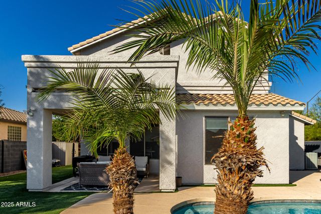 6409 W LUCIA Drive, Phoenix, AZ 85083