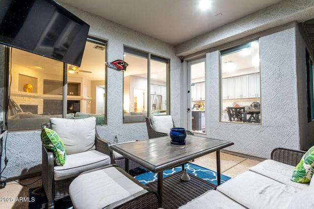 6409 W LUCIA Drive, Phoenix, AZ 85083