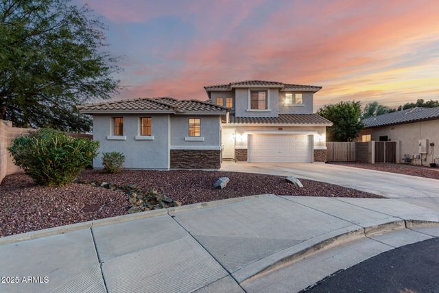 6409 W LUCIA Drive, Phoenix, AZ 85083