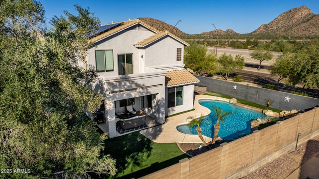 6409 W LUCIA Drive, Phoenix, AZ 85083