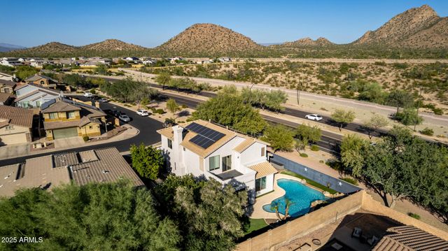 6409 W LUCIA Drive, Phoenix, AZ 85083