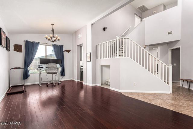 6409 W LUCIA Drive, Phoenix, AZ 85083