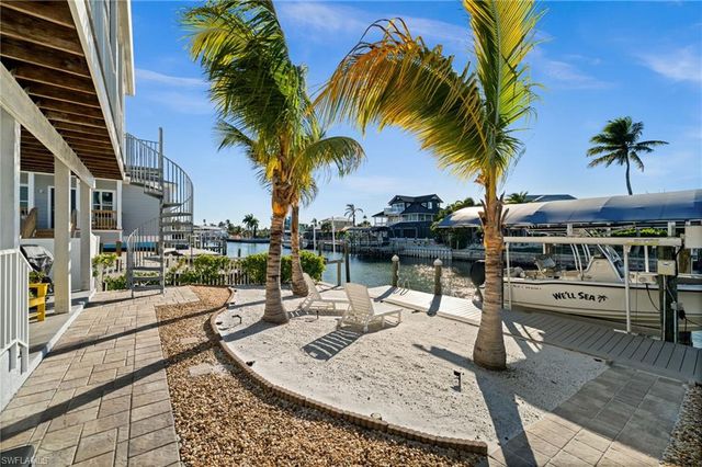 2391 Oleander ST, St. James City, FL 33956