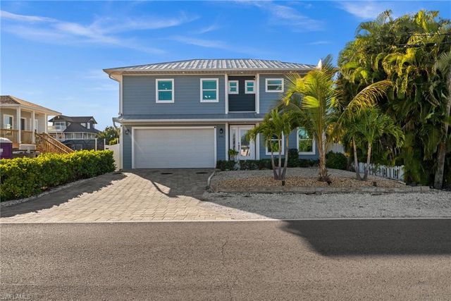 2391 Oleander ST, St. James City, FL 33956