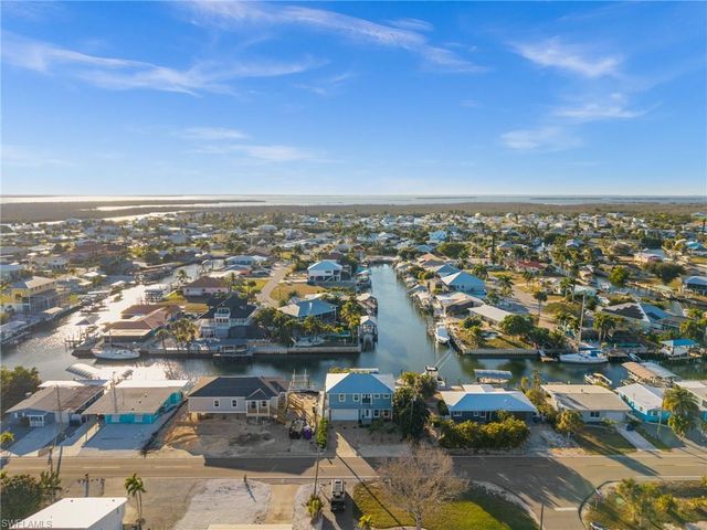 2391 Oleander ST, St. James City, FL 33956