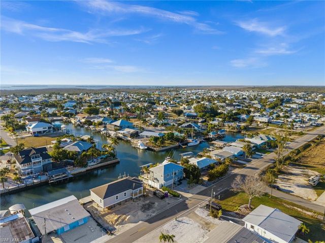 2391 Oleander ST, St. James City, FL 33956