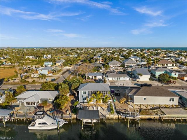 2391 Oleander ST, St. James City, FL 33956