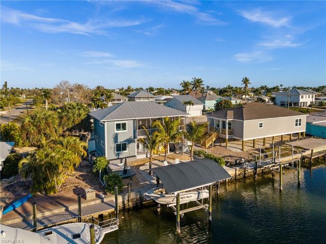 2391 Oleander ST, St. James City, FL 33956