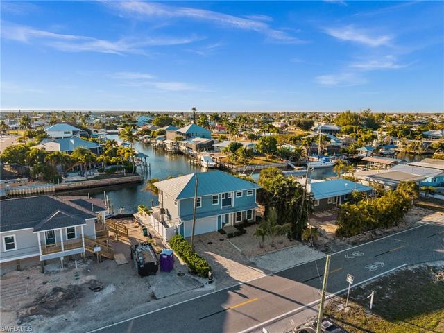 2391 Oleander ST, St. James City, FL 33956