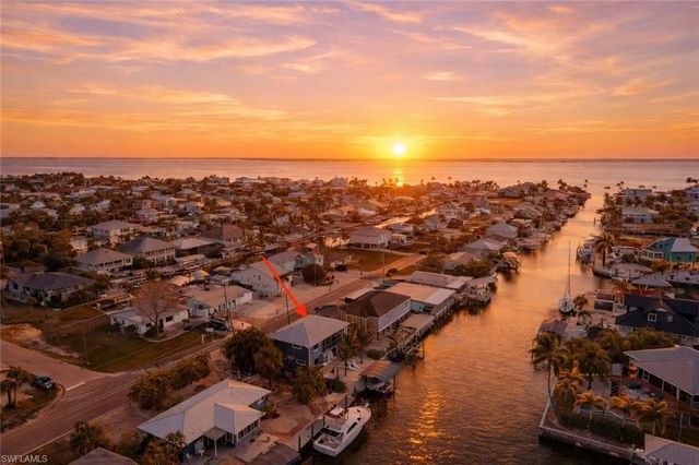 2391 Oleander ST, St. James City, FL 33956