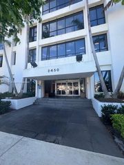 2450 Hollywood Blvd 702, Hollywood, FL 33020