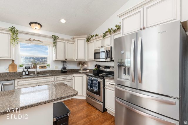 510 100 W, Georgetown, ID 83239