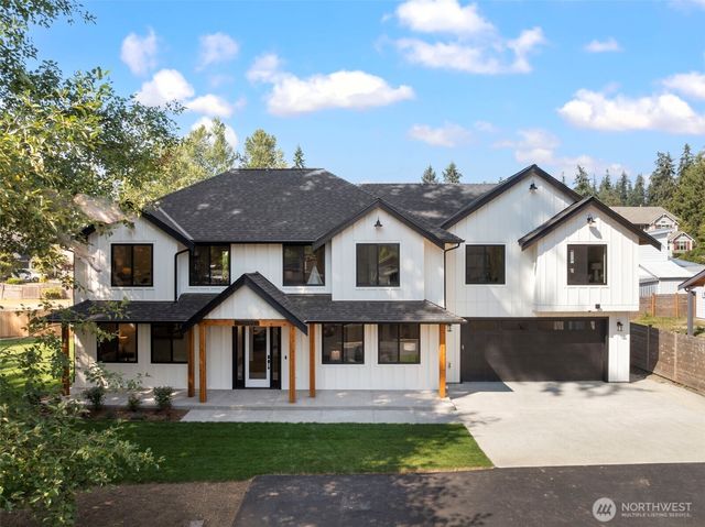 20101 75th Avenue NE, Kenmore, WA 98028