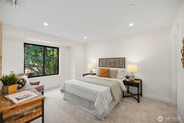 20101 75th Avenue NE, Kenmore, WA 98028
