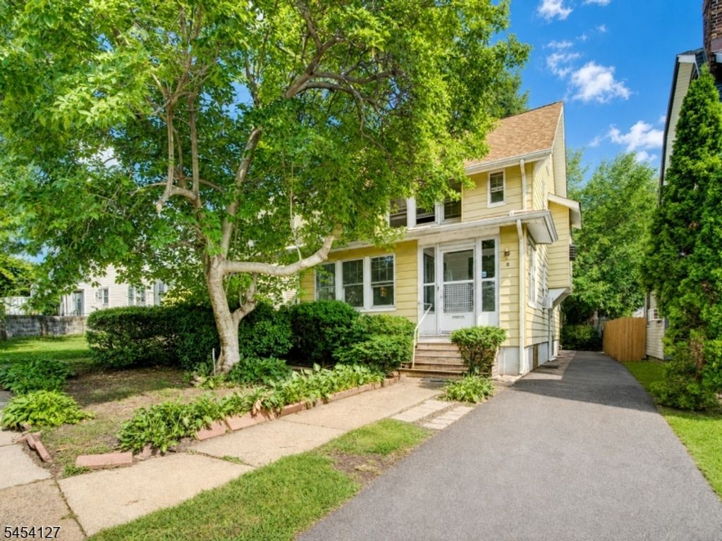 8 Whitman Ave, East Orange City, NJ 07017 — photo 2