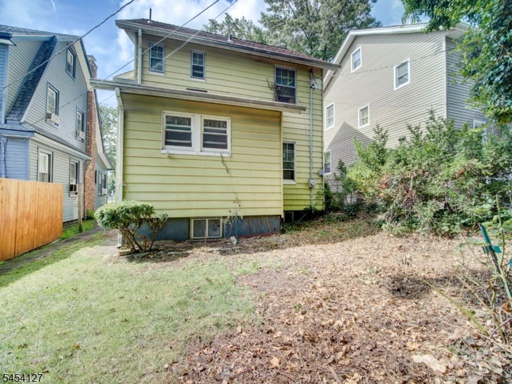 8 Whitman Ave, East Orange City, NJ 07017 — photo 5