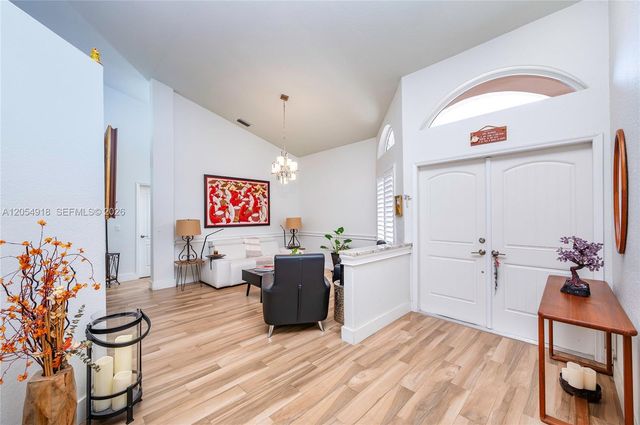 1551 SW 52nd Ter, Plantation, FL 33317