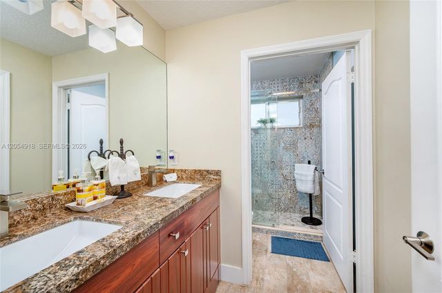 1551 SW 52nd Ter, Plantation, FL 33317