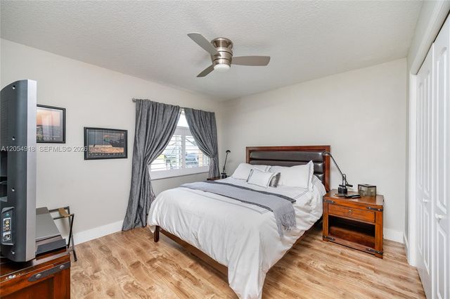 1551 SW 52nd Ter, Plantation, FL 33317