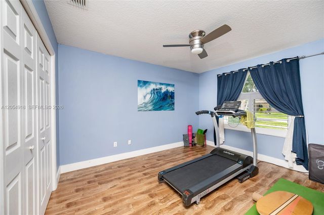 1551 SW 52nd Ter, Plantation, FL 33317
